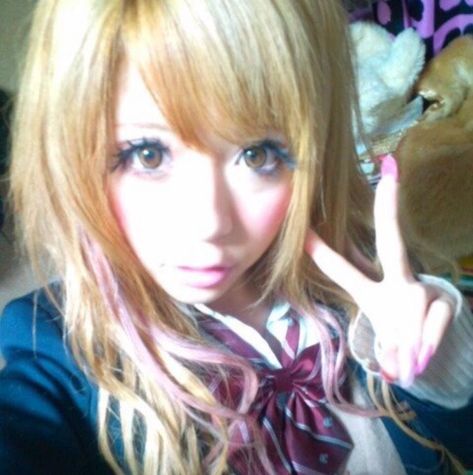 Kogal Fashion, Gyaru Aesthetic, Gyaru Makeup, Hime Gyaru, Charmmy Kitty, 일본 패션, 2000s Style, Gyaru Fashion, Japanese Street Fashion