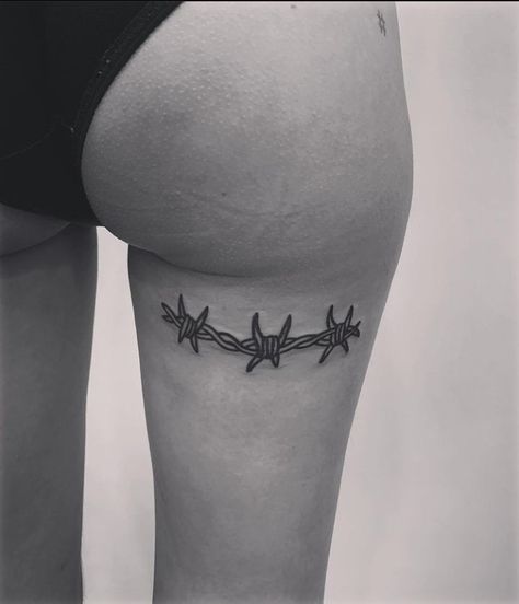 Under Buttcheek Tattoo, Buttcheek Tattoo, Geometric Tattoo, Tattoos, Drawings