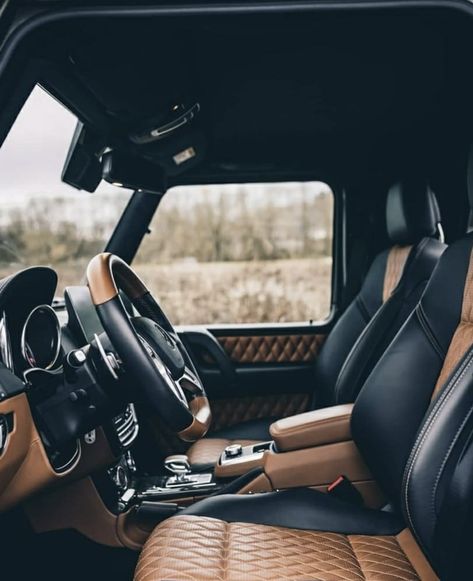 Custom Jeep Interior, Fj40 Interior, Gentleman Photography, Custom Range Rover, Nsx Acura, Posh Cars, Defender Car, Car Interior Upholstery, Amg G63