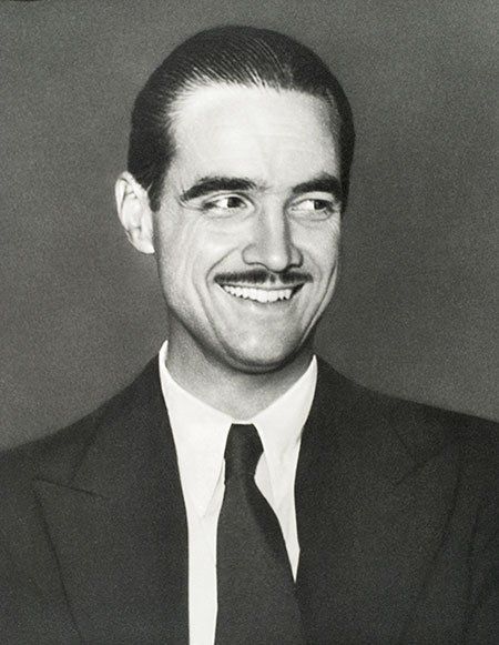 Howard R. Hughes (1905-1976) Bra Design, Howard Hughes, Jane Russell, Actors Male, Tough Guy, Film Producer, Hollywood Actor, Life Magazine, Film Director