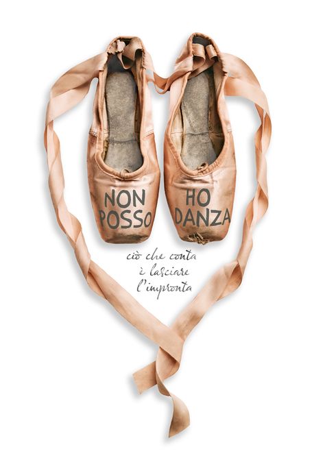 Dance Phrases, Danza Latina, Ballerina Art, Tory Burch Flats, Pointe Ballet, Gymnastics, Ballet Shoes, Tory Burch, Dancer