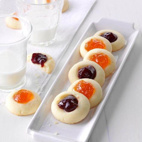 Jeweled Thumbprints Best Thumbprint Cookies, Soft Ginger Cookies, Best Christmas Cookie Recipe, Thumbprint Cookies Recipe, Christmas Desserts Easy, Best Christmas Cookies, Butter Cookies Recipe, Desserts For A Crowd, Thumbprint Cookies