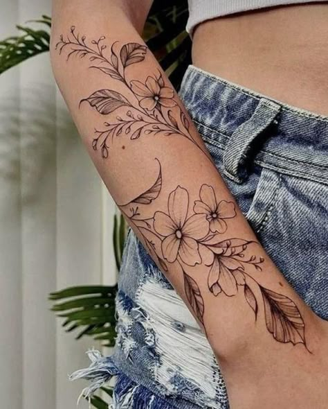 Tattoo Ideas Boho, Hippie Tattoo Ideas Boho, Hippie Tattoo Ideas, Arm Wrap Tattoo, Wrap Around Wrist Tattoos, Boho Tattoo, Floral Arm Tattoo, Fonts Tattoo, Outer Forearm Tattoo