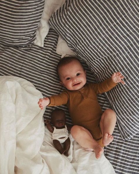 Baby Love – Serie 1 #babyboy #babygirl Foto Baby, Everything Baby, Baby Family, Baby Outfits, Baby Photoshoot, Future Baby, Future Kids, Baby Fever