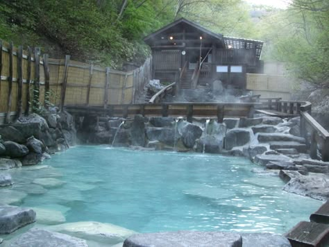 zao4 Onsen Bath, Onsen Japan, Moderne Pools, Japanese Onsen, Japanese Hot Springs, Spring In Japan, Japanese Bath, Anime Places, Yamagata