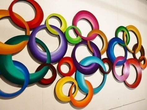 Patio Sculpture, Contemporary Wall Paint, Hanging Wall Art Diy, Colorful Sculpture, Colorful Wall Hanging, Abstract Circle, Wood Wall Sculpture, Circle Wall Art, Wall Hanging Diy