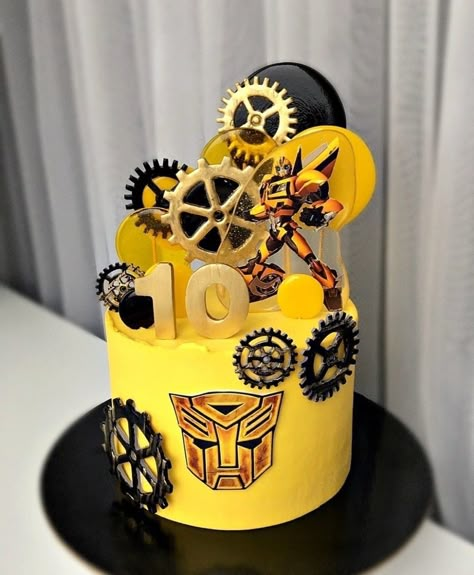 Bumblebee Transformers Cake, Bumblebee Birthday Cake, Bumble Bee Transformer Cake, Transformers Birthday Cake, Transformers Birthday Party, Transformers Cake, Transformers Birthday Parties, Transformers Party, Transformers Birthday