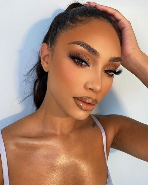 KEVIN LUONG on Instagram: “Golden hour glow 🤩✨ Glam on @leedeevee #makeupbyme #makeupbykvn” Makeup For Black Skin, Formal Makeup, Brown Skin Makeup, Glam Makeup Look, Makeup Eye Looks, Glamour Makeup, Dark Skin Makeup, Makeup Obsession, Flawless Makeup