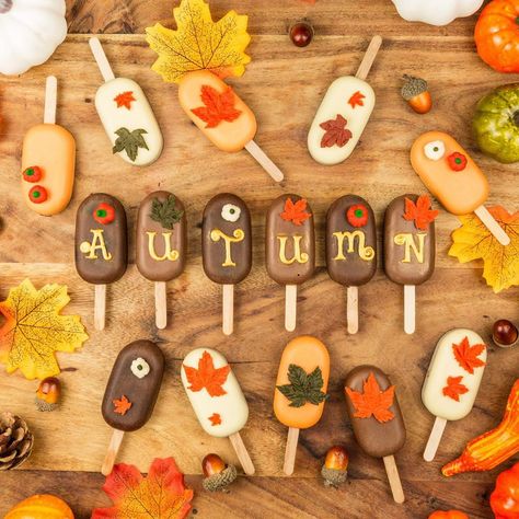 Autumn Cakesicles, Pumpkin Cakesicles, Thanksgiving Cakesicles Ideas, Fall Cakesicles, Thanksgiving Cakesicles, Cookie Cakes Ideas, Hot Chocolate In A Jar Recipe, Fall Treat Ideas, Cake Sickles