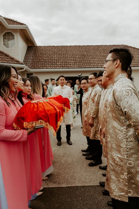 Vietnamese Filipino Wedding, Vietnamese Wedding Ceremony, Vietnamese Wedding Traditions, Vietnamese Tea Ceremony Ao Dai, Tea Ceremony Wedding Vietnamese, Vietnamese Tea Ceremony Decorations, Tea Ceremony Photography, Bridesmaid Ao Dai, Vietnamese Wedding Photography