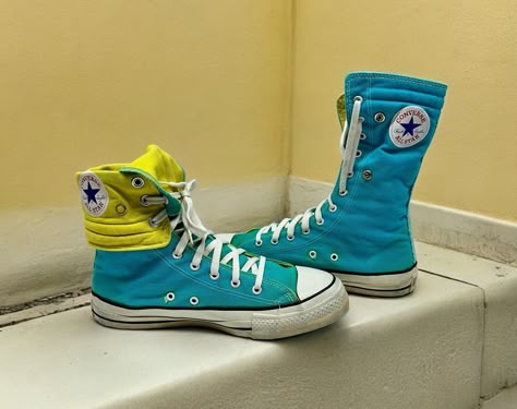 Vintage RETRO Converse All Star Chuck Taylor High Top Shoes Blue Yellow Men’s 9 | eBay Decorated Converse, Retro Converse, Swag Sneakers, Custom Converse Shoes, Rare Converse, White With Black Trim, Easy Diy Clothes, Vintage Converse, Dr Shoes