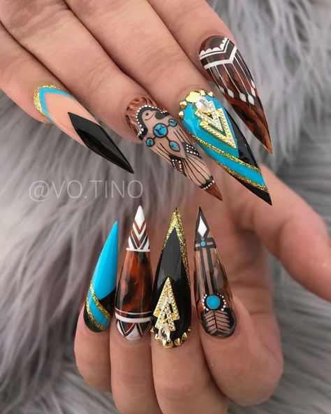 Feeling native vibe today 🦅🦅 . Using charms & a mix charm gel “teal appeal” & “perfect white” from @daily_charme (Use code TINO10 for 10%… Native Inspired Nails, Native American Inspired Nails, Native Design Nails, Native Nail Art, Native American Nail Designs, Native Nail Designs, Indigenous Nails, Native American Nails, Native American Nail Art