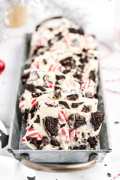 Oreo Peppermint Bark, Christmas Bark Recipes, Oreo Bark, Peppermint Bark Recipes, Christmas Bark, Chocolate Peppermint Bark, Bark Recipes, Christmas Candy Recipes, Bark Recipe