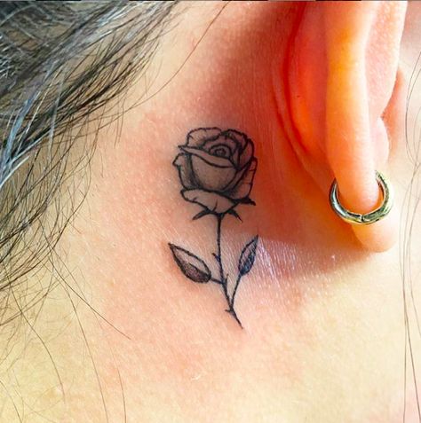 Rose Flower Outline, Inner Ear Tattoo, Realistic Butterfly Tattoo, Wrist Tattoos Girls, Behind Ear Tattoos, Amsterdam Tattoo, Tulip Tattoo, Roses Tattoo, Bff Tattoos