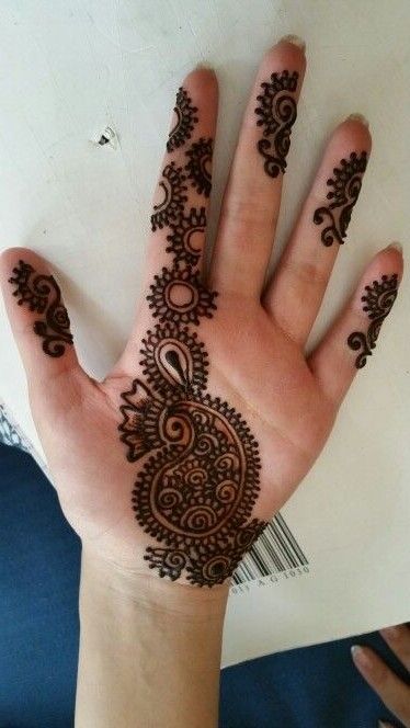 Beautiful Mehndi #henna Simple And Easy Mehndi Designs, Mehndi Easy, Simple And Easy Mehndi, Easy Mehendi, Easy Mehndi Designs, Simple Mehandi, Finger Henna Designs, Easy Mehndi, Simple Henna Tattoo