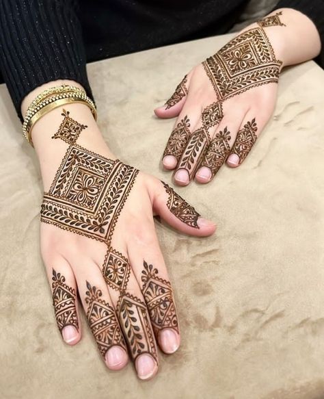 Mehindi Bridal Designs Arabic, Moroccan Mehendi Designs, Moroccan Henna Designs Simple, Moroccan Mehndi Design, Moroccan Mehendi, Moroccan Henna Designs, Mehendi Simple, Mehndi Ideas, Hand Mehendi