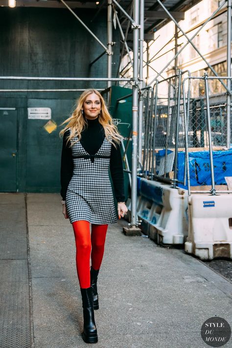 New York Fashion Week FW 2022 Street Style: Chiara Ferragni - STYLE DU MONDE | Street Style Street Fashion Photos Chiara Ferragni Colorful Tights Outfit, Red Tights Outfit, 2022 Street Style, Fw 2022, Chiara Ferragni Style, Tights Outfits, Red Tights, Reportage Photography, Looks Street Style