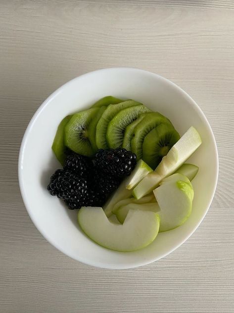 Healthy Snacks Korean, Healthy Food Inspiration, Makanan Diet, Healthy Food Dishes, Healthy Food Motivation, Healthy Lifestyle Food, Think Food, Idee Pasto Sano, Food Is Fuel