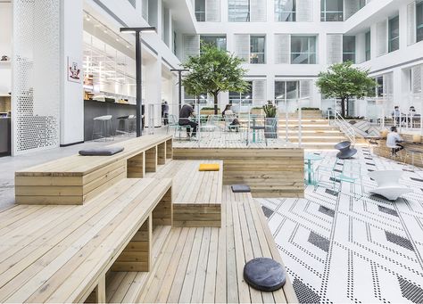 MAT office's beijing apartment complex and co-working space features a 16 meter-high atrium Beijing Apartment, Community Space Design, Product Showroom, Roof Decks, Atrium Design, Street Architecture, Public Seating, Apartment Architecture, Community Space