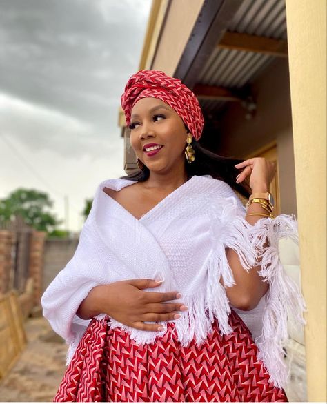 Phinifa Designs, Lobola Negotiations, Makoti Dresses African Women, Lobola Outfits Woman Dresses, Lobola Dress, Makoti Attire, Setswana Traditional Dresses, Lobola Outfits, Sotho Traditional Dresses