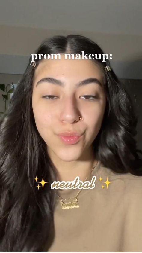 Simple Makeup Looks Natural For Homecoming, Simple Makeup Look For Graduation, Homecoming Simple Makeup, Easy Hoco Makeup Brown Eyes, Prom Light Makeup Looks, Eye Makeup Graduation Tutorial, Prom Makeup Natural Glam Tutorial, Makeup Looks For Gala Night, Easy Prom Makeup For Brown Eyes