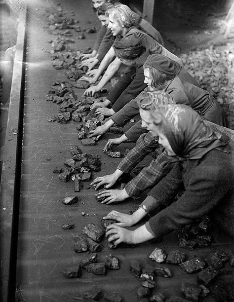 Efficient service is what lots of us demand but there’s such a fine line between speedy & warm interactions and being processed on a conveyor belt. Chatterley Whitfield Colliery - UK Coal Mine Coal Miners Daughter, Society Problems, Horror Prints, Historical Pics, Women At Work, District 12, Coal Miners, Men At Work, Women Working