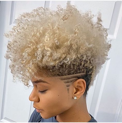 Short Blonde Twists Black Women, Black Woman Undercut, Hair Bun Design, Afro Hair Bun, Natural Hair Mohawk, Bun Design, Natural Hair Haircuts, Blonde Natural Hair, Curly Mohawk