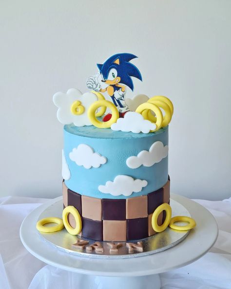 Zayn's 6th Birthday Bash : Sonic Style! A small cake of 5" can still be fun, size does not matter 🎂🎉 {Sonic} #sonicthehedgehog #soniccake #sonicbirthdaycake #partycake #birthdayfun #birthdaytheme #birthdaythemecake #sonicbirthday #6thbirthdaycake #6thbirthday #6thyearoldboy #boysbirthdaycake #sunshine #deerpark #derrimut #essendon #ascotvale #keiloreast #keilor #mooneeponds #flemington #niddrie #ravenhall #pointcookcakes #pointcookmum #pointcook #sanctuarylakes Small Sonic Cake, Sonic Ice Cream, Sonic Birthday Cake, Sonic Cake, Sonic Birthday, Birthday Party Planning, Fun Size, Novelty Cakes, Small Cake