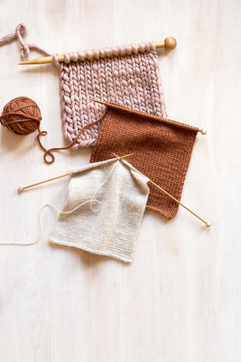 Types Of Knitting, Knit Stitches For Beginners, Irish Cottage, Stitch Fit, Pola Sulam, Purl Stitch, 자수 디자인, Knitting Supplies, Knitting Kits