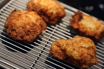 Fried Chicken Egg Seasoning, Brian Boitano, Fried Chicken Ingredients, Best Fried Chicken, Chicken Receipes, Fry Chicken, Buttermilk Fried Chicken, Seasoning Salt, Chicken Pieces