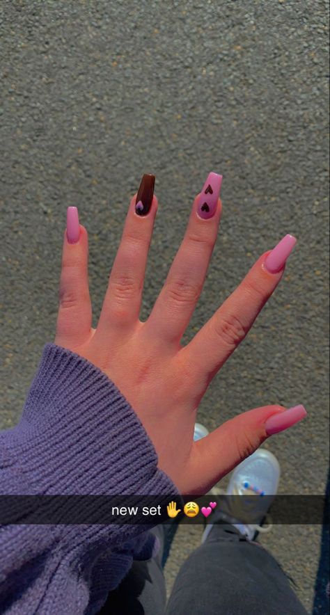 Pink And Brown Nail Ideas, Pink And Brown Nails Acrylic, Brown And Pink Nails Acrylic, Pink And Brown Nails Design, Brown Pink Nails, Brown And Pink Nails, Pink And Brown Nails, Simple Nail Designs Acrylic, Indie Nails