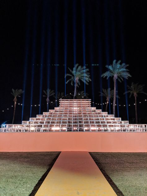 Beyoncé's pyramid stage for Beychella is being displayed at this year's 2019 Coachella 👑 Coachella Stage, Coachella Concert, Pyramid Stage, Beyonce Coachella, Happy Birthday To Her, Architecture Portfolio Design, Comedy Festival, Stage Set Design, Concert Stage