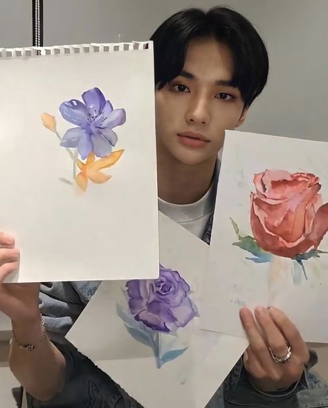 #straykids #hyunjin Bubble Drawing, Kid Memes, Kids Icon, Water Painting, Felix Stray Kids, Crazy Kids, Watercolor Flowers, Art Sketches, Art Wallpaper