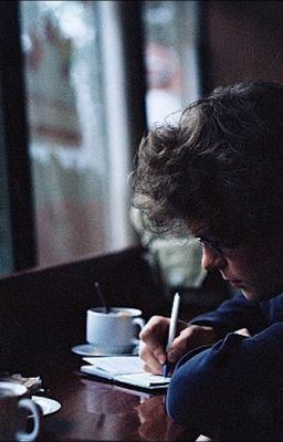 "Window Seat (Larry Stylinson) - Chapter 1" by sailingwithstyles - "Louis Tomlinson, a passionate writer in art school visits the local cafe called The Black Cave every…" Vanessa Abrams, James Nachtwey, Dipper Pines, Foto Tips, Story Inspiration, Edward Styles, 인물 사진, Larry Stylinson, Poses For Men