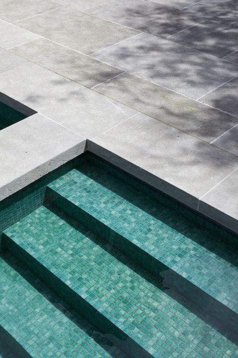 Everything You Need to Know Before Building a Pool Outdoor Pool Design, Pool Tile Designs, Pool Kings, Eco Outdoor, Pool Pavers, Pool Inspiration, Stone Pool, Pool Renovation, Swimming Pool Tiles