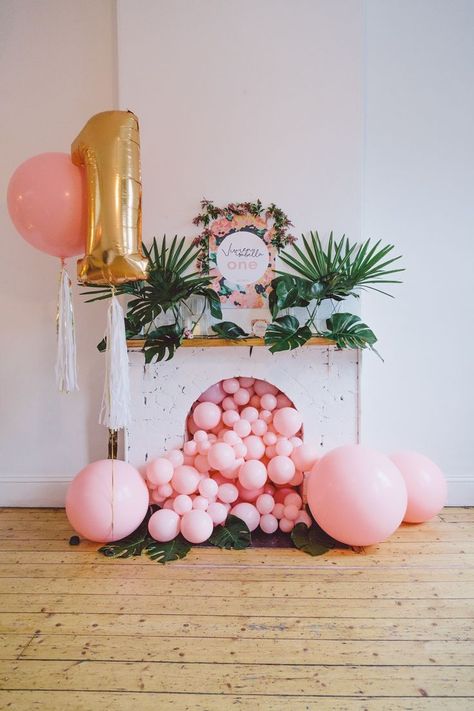 Summer Kids Party, Blush Balloons, School Halloween Party, Twin Birthday Parties, Dinner Party Decorations, White Fireplace, Fun Baby Shower Games, Matte Blush, Diy Birthday Party