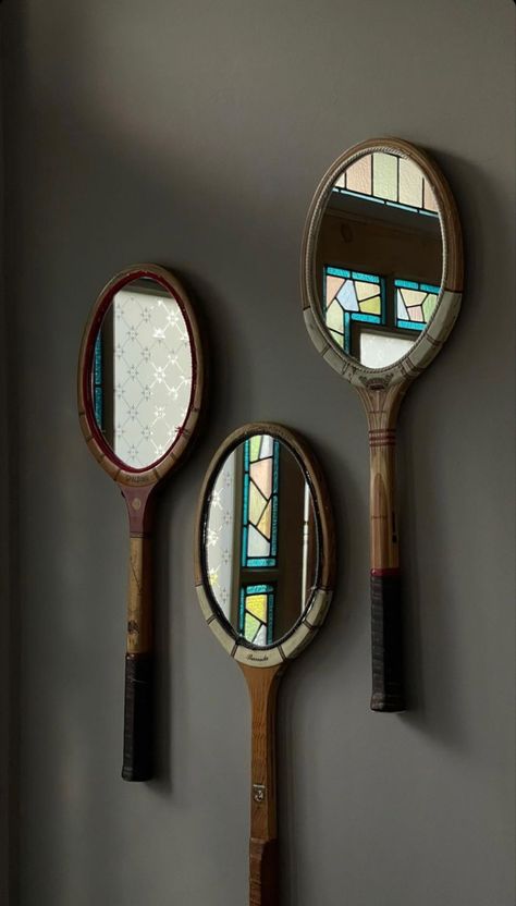 Decor Tennis Room Decor, Sports Office Decor Ideas, Sporty Decor, Tennis Racquet Decor, Sports Office Decor, Tennis Bedroom, Tennis Bar, Tennis Room, Tennis Decor