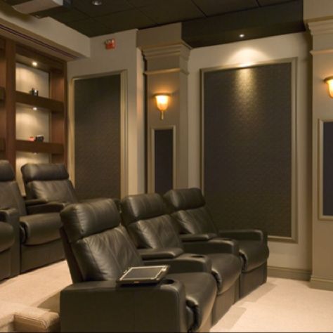 color ideas for theater room Sala Cinema, Theater Room Decor, Entertainment Room Design, Home Theater Room Design, Theater Room Design, Home Theater Installation, Home Theater Furniture, Houses Architecture, Home Theater Decor