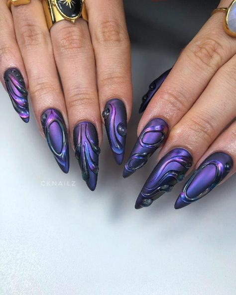 Purple And Silver Nail Ideas, Lava Lamp Nail Art, Arcane Inspired Nails, Euphoria Inspired Nails, Avatar Nails, Villain Nails, Arcane Nails, Blue Purple Nails, Purple And Gold Nails