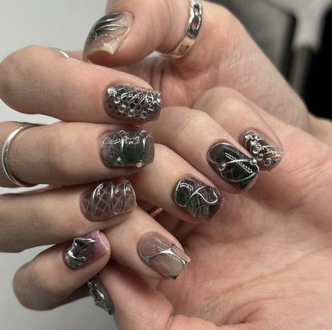 Nail Inspiration Aesthetic, Soft Grunge Nails, Vivienne Westwood Nails, Westwood Nails, Aesthetic Nails Acrylic, Mens Nails, Hippie Nails, Goth Nails, Nails Now