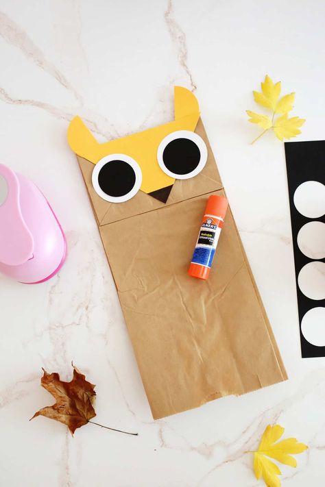 Make a Paper Bag Owl Puppet - Learning About Seasons, Paper Bag Owl, Owl Puppet, Make A Paper Bag, Handprint Butterfly, Fall Handprint Crafts, Brown Paper Lunch Bags, Owl Craft, How To Make A Paper Bag