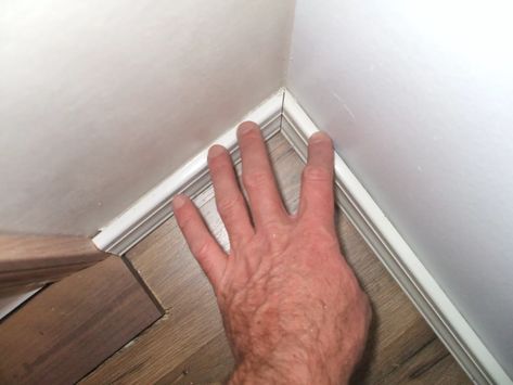 Mitered vs. Coped Joints for Inside Corners on Baseboards Baseboard Corners, How To Install Baseboards, Modern Baseboards, Wainscoting Stairs, Ceiling Trim, Baseboard Molding, Narrow Hallway Decorating, Staircase Remodel, Floating Stairs