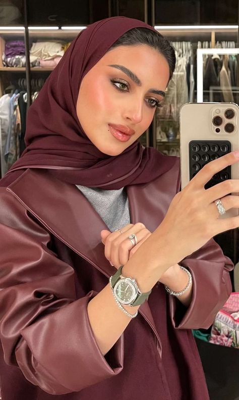 Arabic Makeup, Elegant Outfit Classy, Arab Fashion, Hijabi Fashion, Insta Inspo, Hijab Dress, Abaya Fashion, Hijab Tutorial, Hijab Outfit