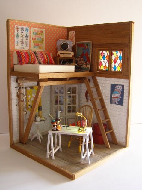 Tiny House Craft, Loft Dollhouse, Moo Moo, Miniature Rooms, Miniature Diy, Barbie House, Barbie Furniture, Miniature Houses, Miniature Crafts