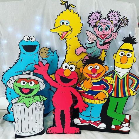 Sesame Street Cardboard Cutouts, Sesame Street Cutouts, Sesame Street Welcome Sign, Diy Sesame Street Decorations, Seaseme Street Birthday Party, Sesame Street Decorations, Elmo Birthday Party Boy, Character Cutouts, Elmo First Birthday