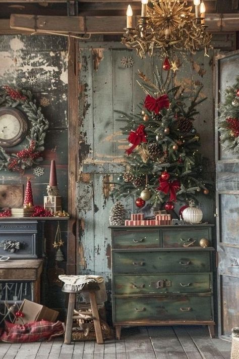 Christmas Tree In Small Space, Christmas Decorating With Antiques, Vintage Christmas Decor Ideas Farmhouse, Vintage Decor Ideas, Christmas Booth, Christmas Coffee Table Decor, French Christmas, Cabin Christmas, Christmas Decor Inspiration