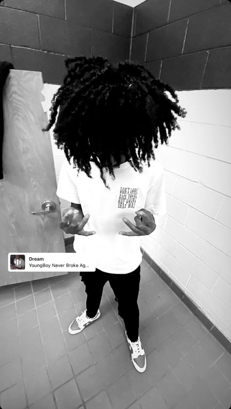 Dread Head Outfits, Cn Pfp Dreads, Dread Heads Pfp, I Heart Dreadheads Pfp, Dreadhead Mirror Pics, Boy Profile Picture, I <3 Dreadheads Pfp, Andre Tate, Stems And Studs