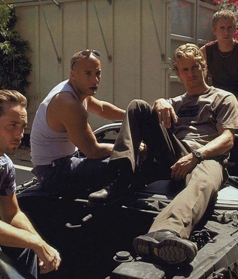 brian, dom, jesse, & leon To Fast To Furious, Movie Fast And Furious, Fast And Furious Cast, Brian Oconner, Fast And Furious Actors, Dominic Toretto, Paul Walker Pictures, Michelle Rodriguez, Dwayne The Rock