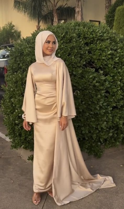 Elegant Dresses Hijab, Abaya Aesthetic, Ramadan Outfit, Escape From Alcatraz, Silk Abaya, Hijab Prom Dress, Satin Abaya, Hijabi Dresses, Top Outfit Ideas