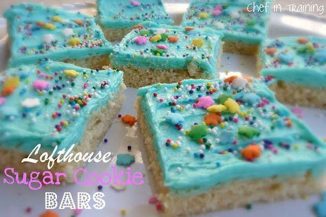 Lofthouse Sugar Cookie Bars. Delicious and easier to make than normal sugar cookies! Lofthouse Sugar Cookies, Lofthouse Cookies, Yummy Sugar Cookies, Powder Sugar, Sugar Cookie Bars, Loft House, Cupcake Cake, Cookie Scoop, Yummy Sweets